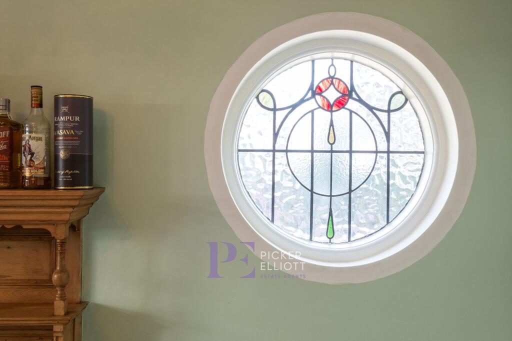 Living Kitchen/Dining Room