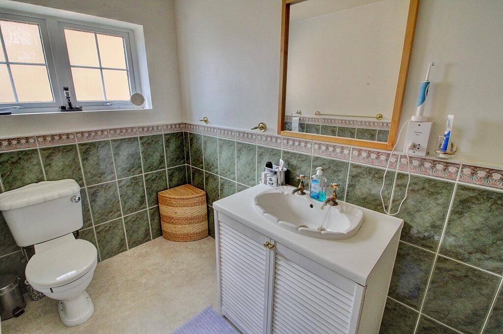 22. En-Suite