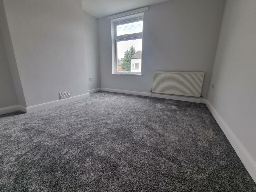 BEDROOM.jpg