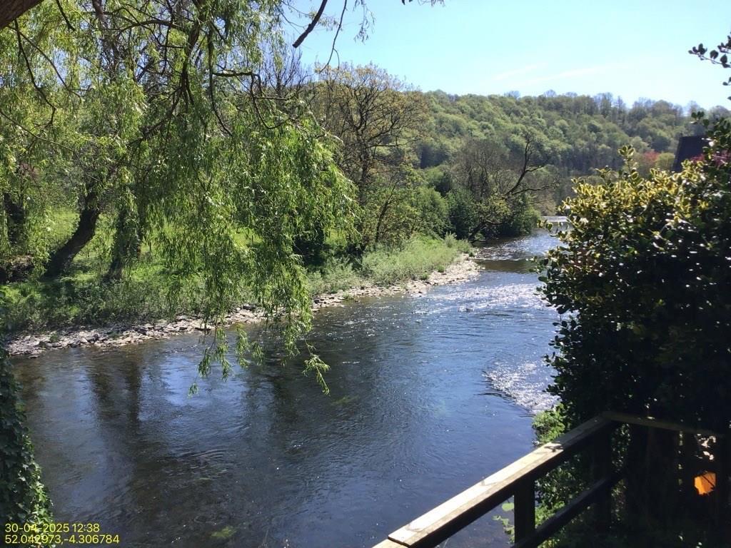 SA44 4QT_Page_11_Image_0001.jpg