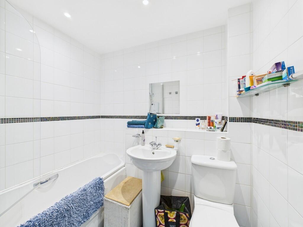 CAM01835G0-PR0230...