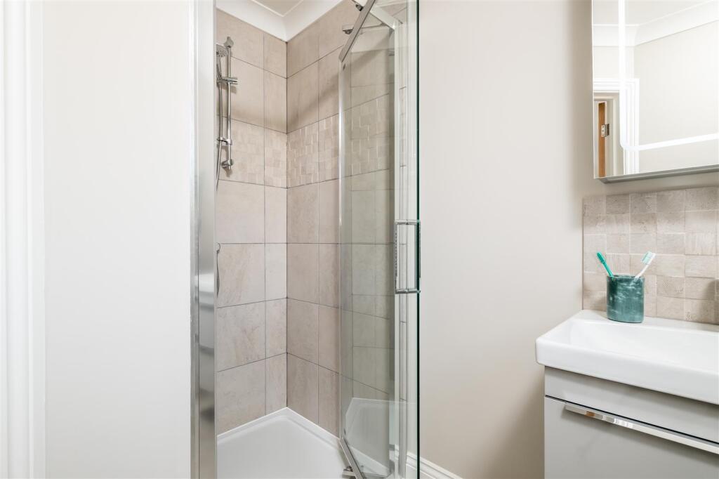 250618 - Plot 6 Halls Close, Braughing - 21.jpg