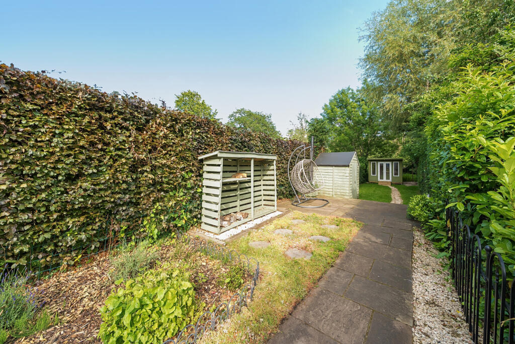 1309358-5-684b075...