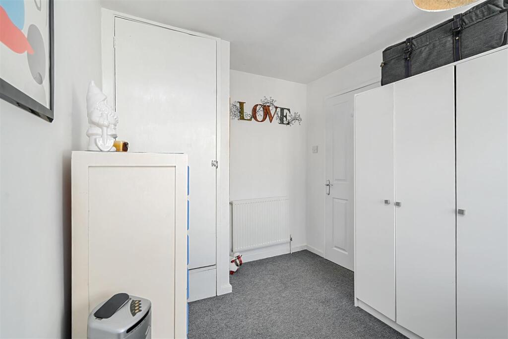 North Road, Portslade BN41 (18).jpg