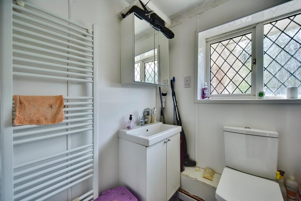 Bedroom Two En Suite