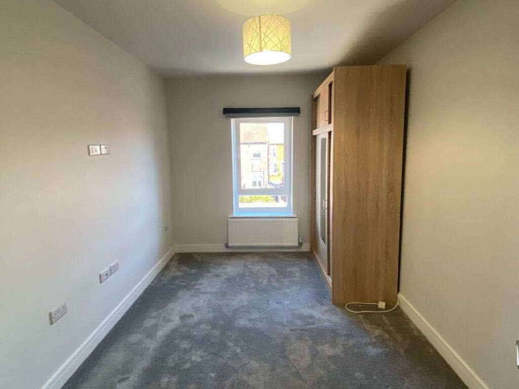 Bedroom 1 2.jpg