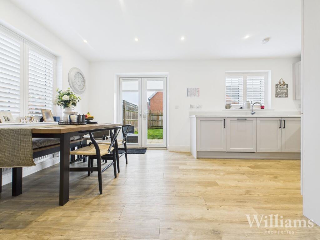 Kitchen / Diner