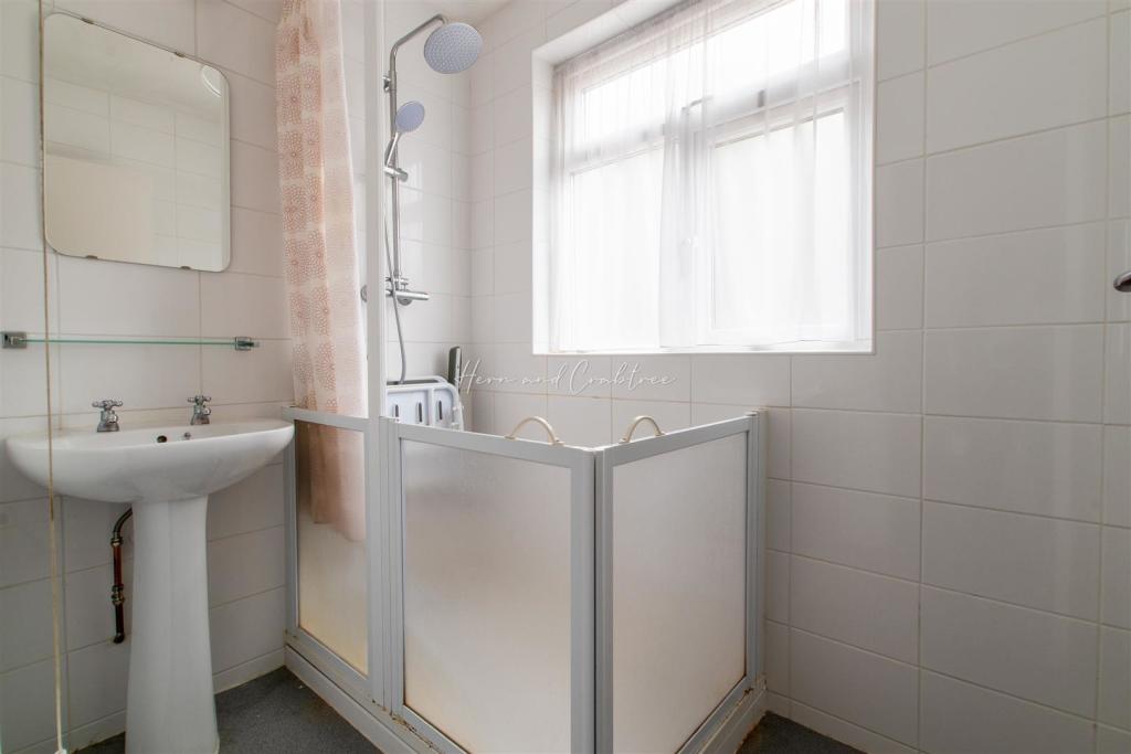 St Angela Road, Heath, HernCrabtree (9).jpg