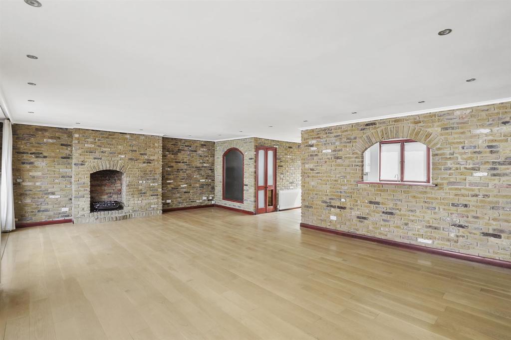 12 Eton Garages, Lambolle Place - ck4AfkQbWs5dpssX