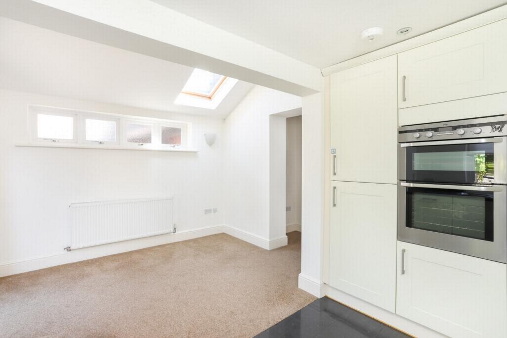 Kitchen/breakfast rm