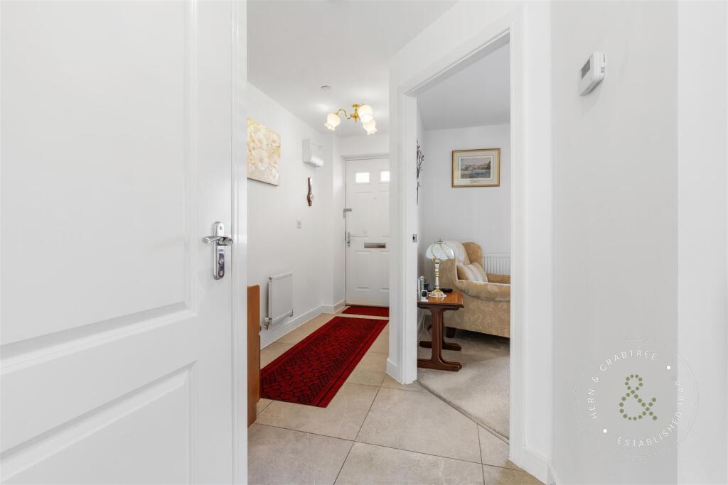 Int, Heol Bennett, Hern Crabtree (5).jpg