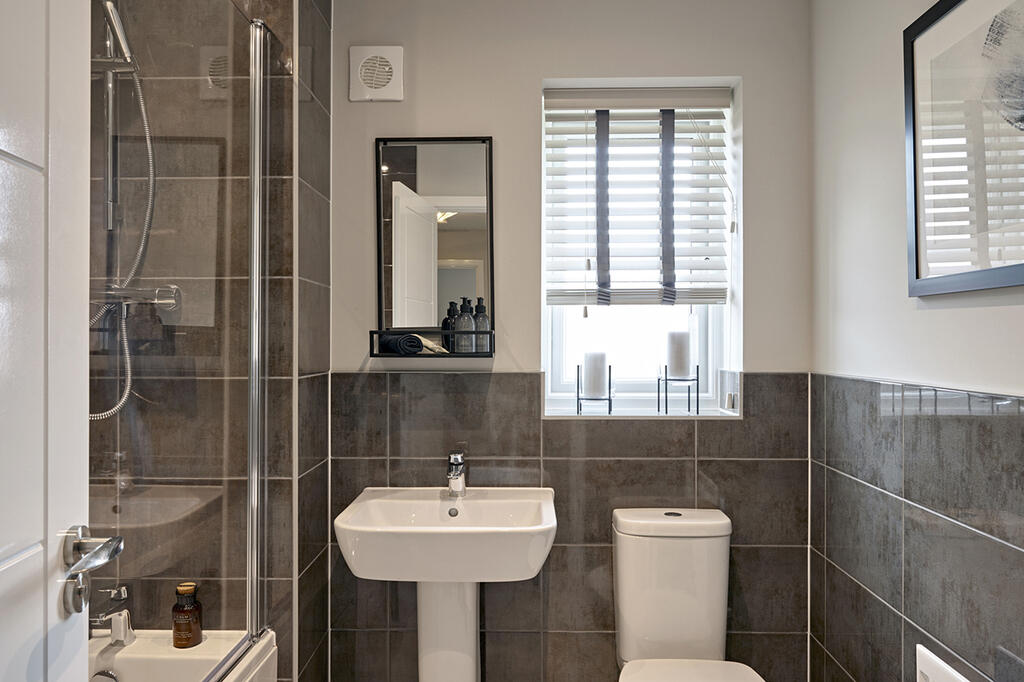 LINDEN SW THE BECKET BATHROOM