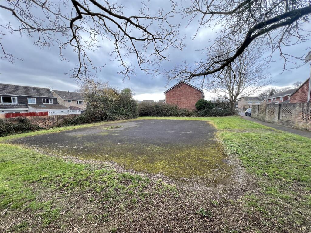 9 - Land for Auction, Nailsea, Bristol.JPG