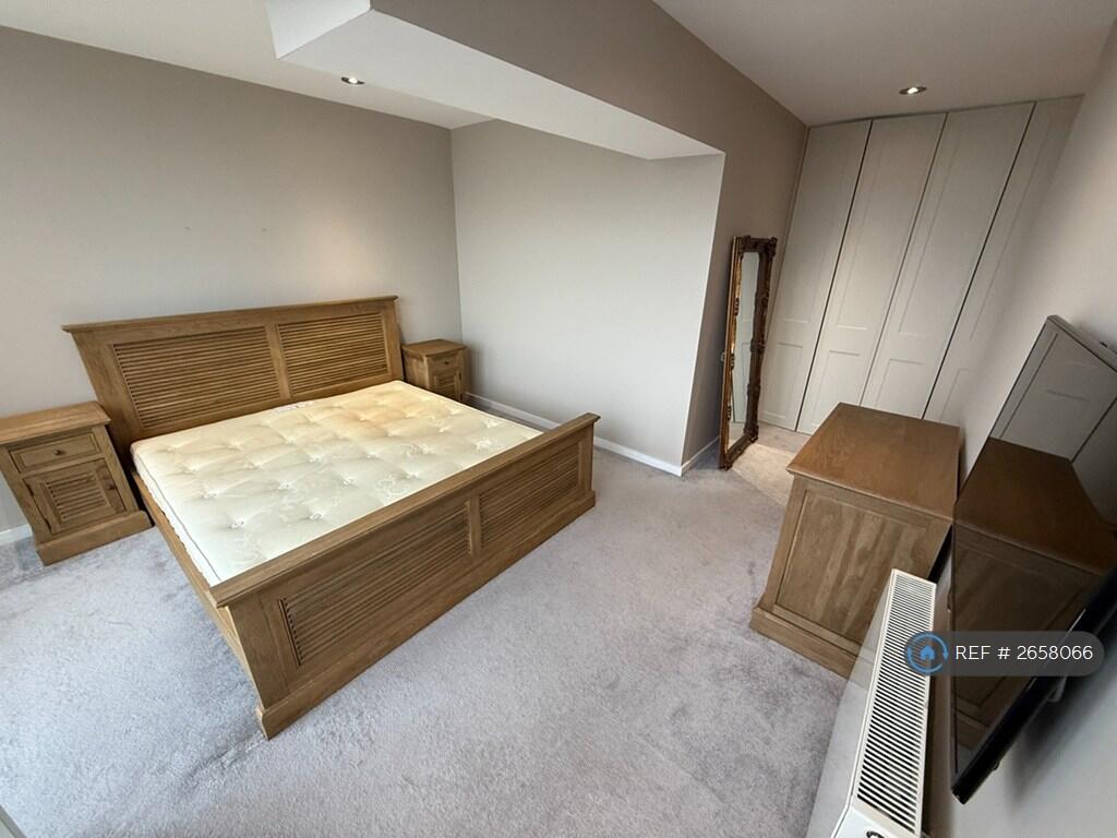 Master Bedroom 2