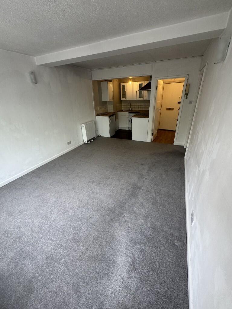 Downfield Road, Bristol, BS8