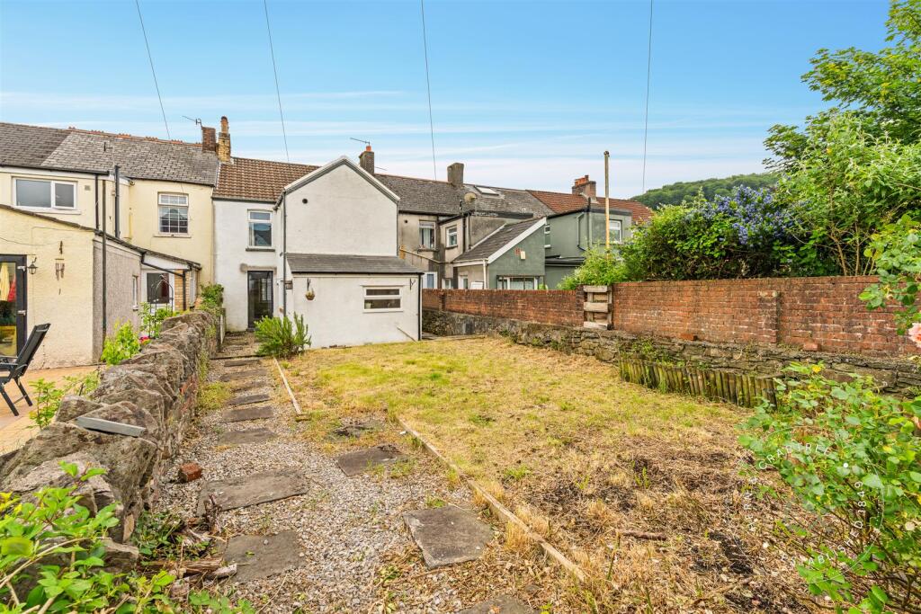 Anchor Street, Taffs Well (30).jpg