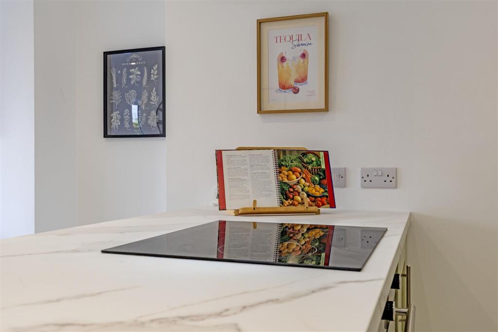 Impressive Extended Dining Kitchen