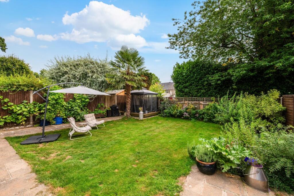 FLEETWOOD CLOSE (18).jpg