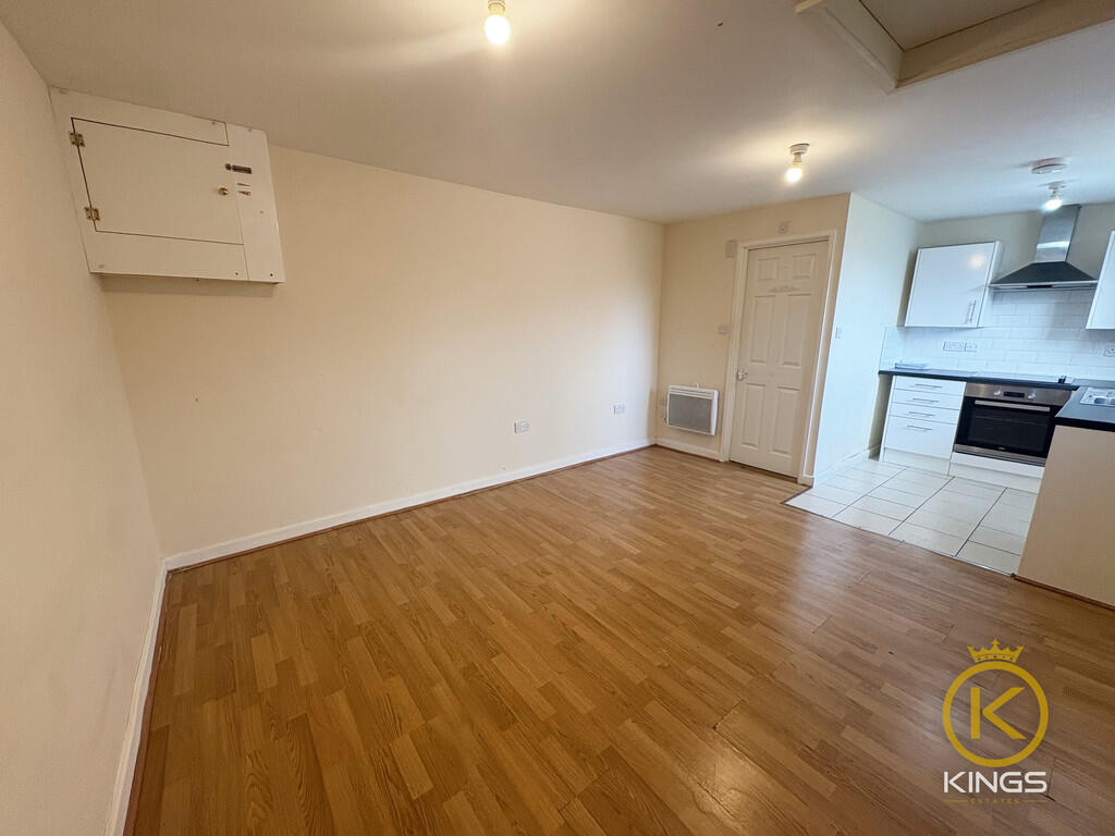 125 EASTNEY STUDI...