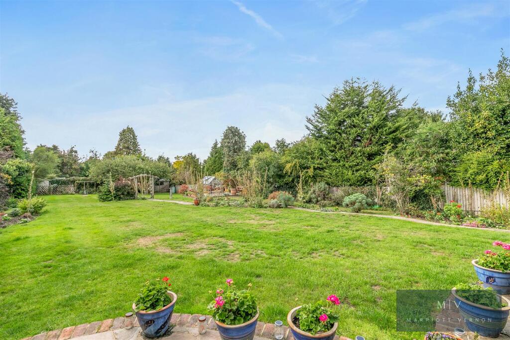 Manor Gardens 4 MV-20.jpg