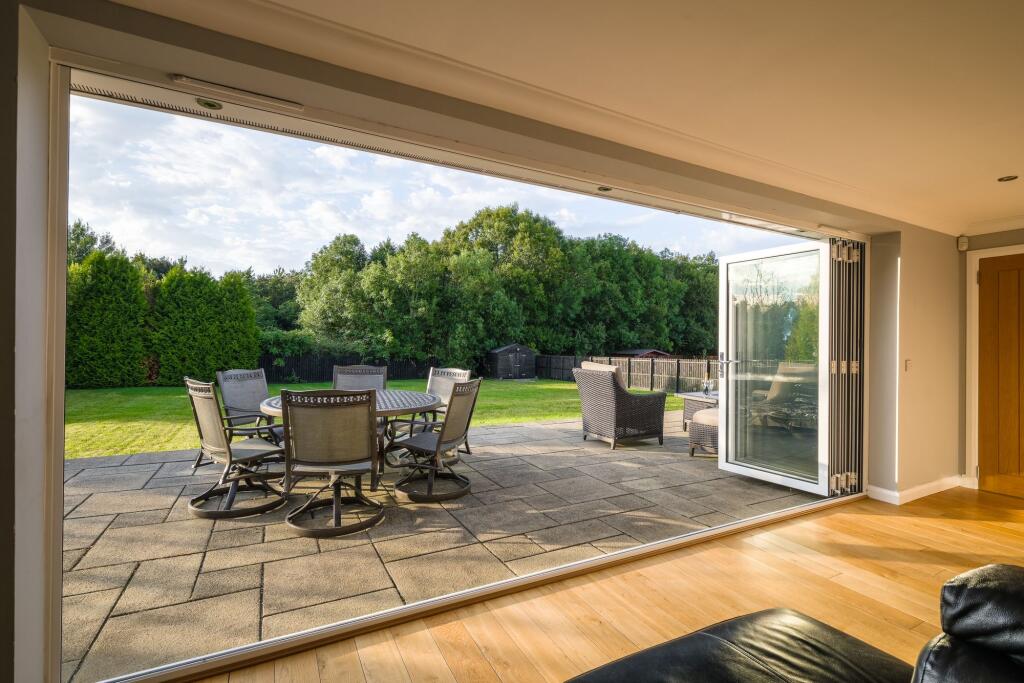 Elegant Indoor/Outdoor Areas