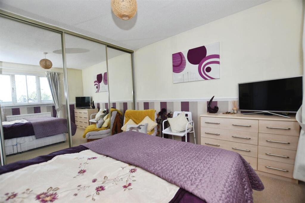 3f680c1b-bed 202 20wdr.JPG