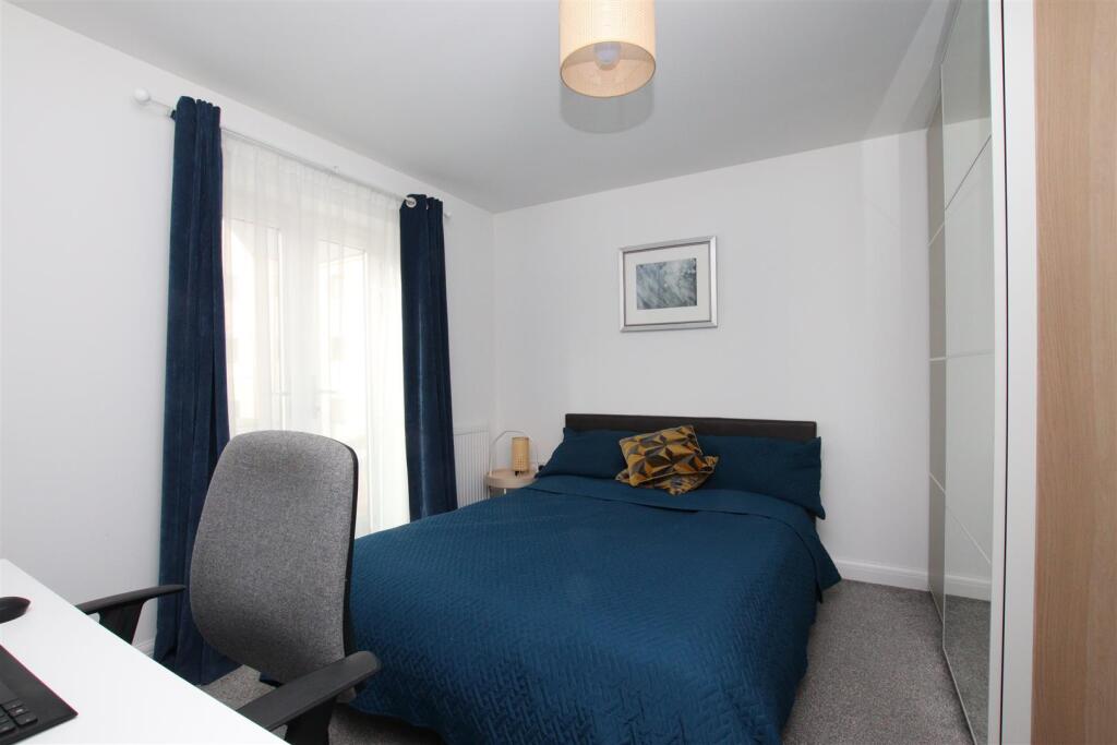 Bedroom 2.JPG