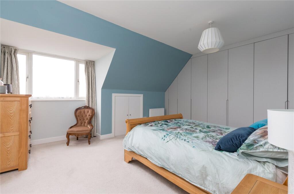 Craigmount Avenue 09
