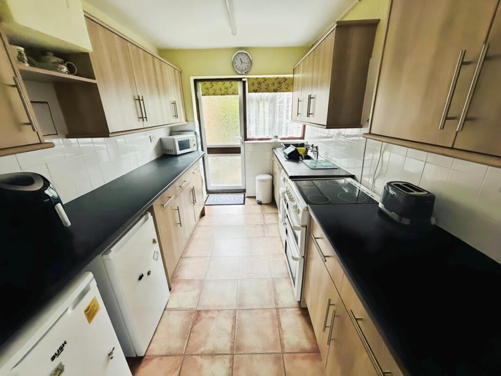 242c4a31-Barn 20Kitchen.jpg