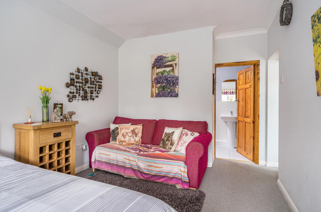 1375827-16-690c98...