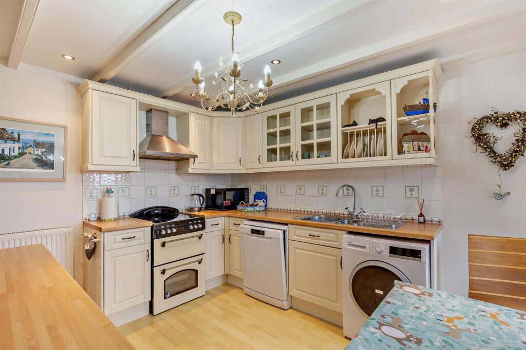 8671212-interior03-800.jpg