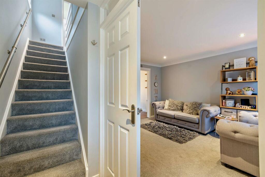 8622901-interior03-800.jpg