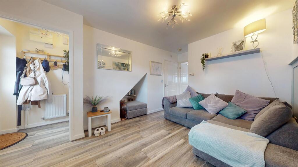 Deerfield Close Living Room