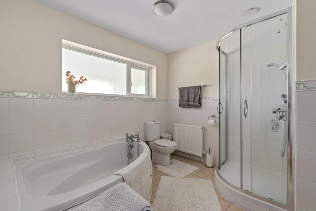 Ensuite Bathroom