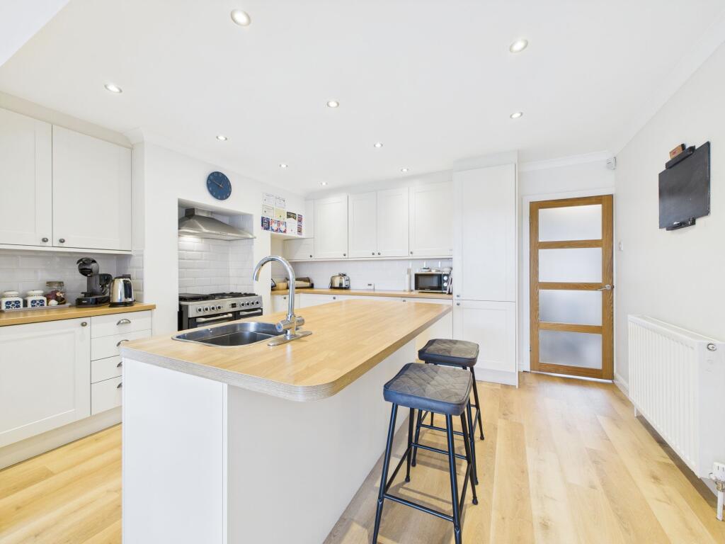 Entertaining Kitchen