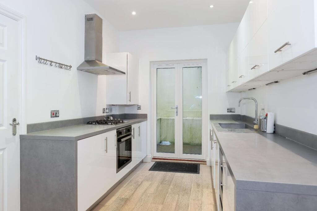 Powis rd_14.jpg