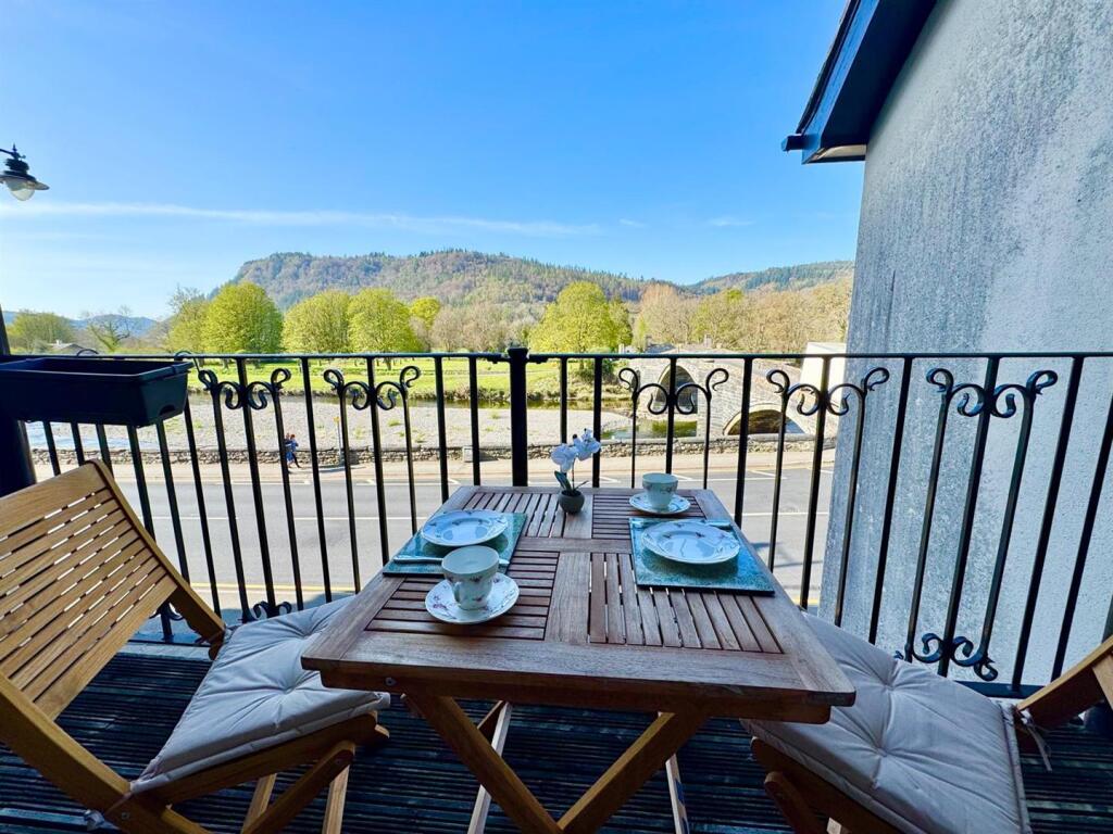 PHOTO-2025-04-13-19-50-41 (1).jpg