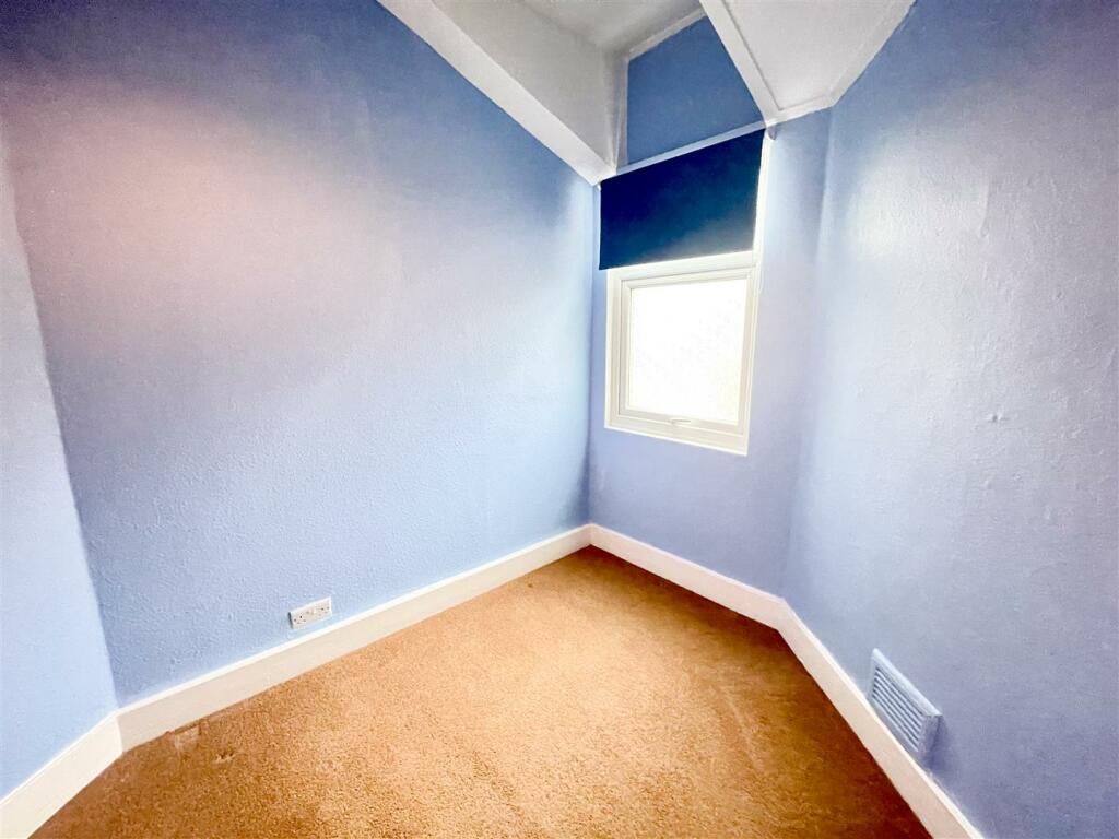Single bedroom
