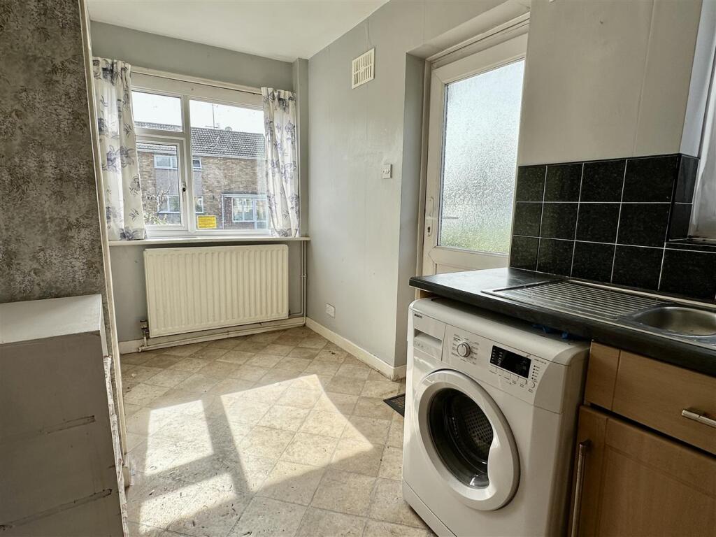 kitchen/dining