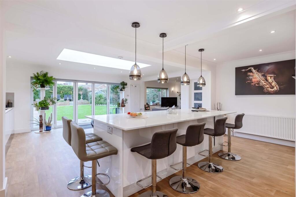 Central Avenue_9.jpg