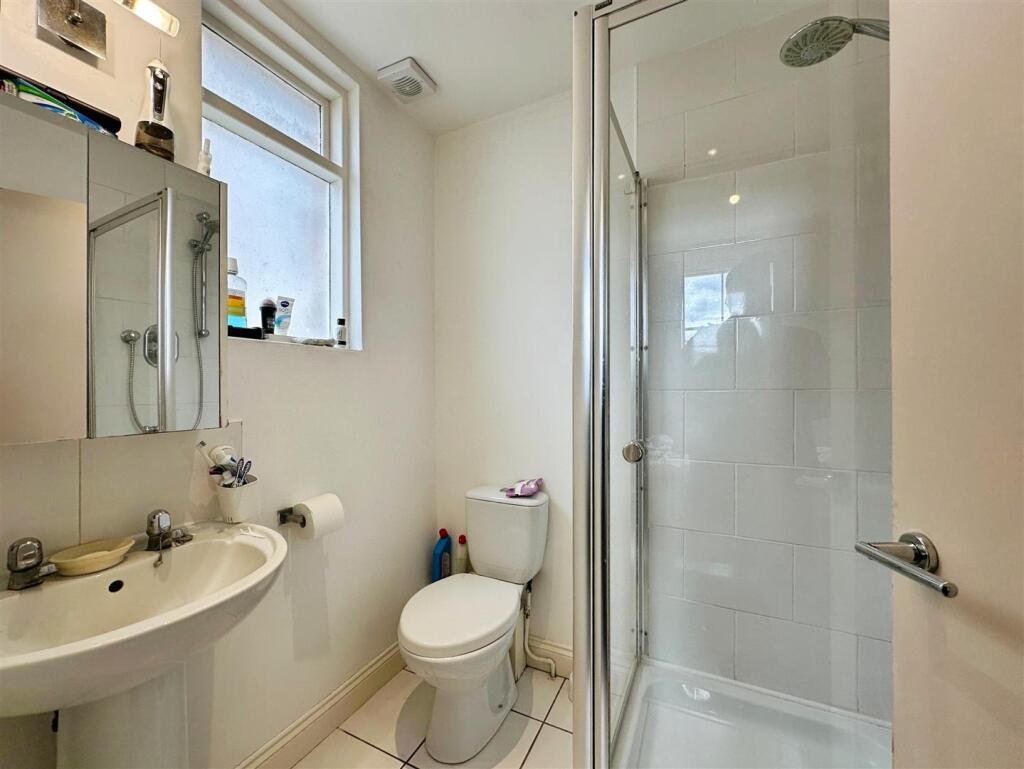 6460c1df--4690-A627-A7BEA3BE29E7-18068-0000055C181