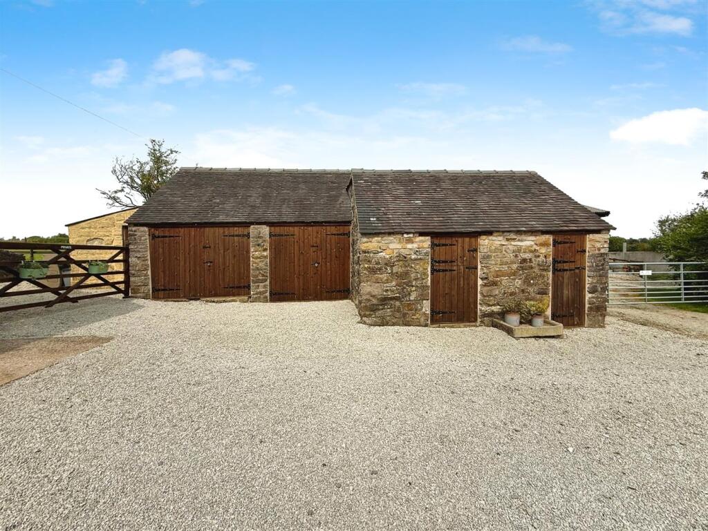 Detached Stone Outbuildings