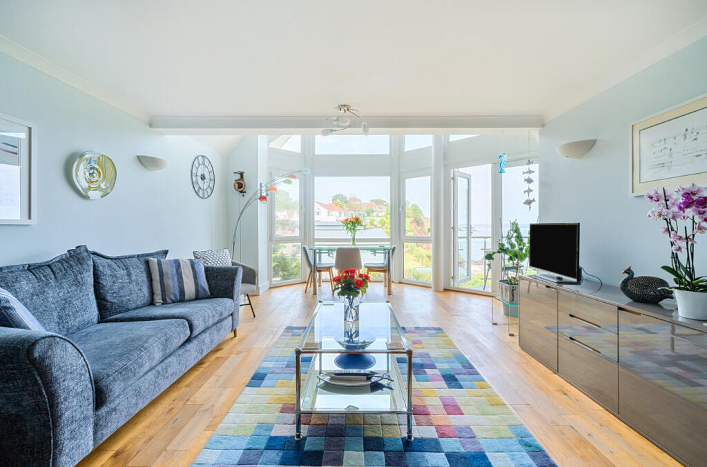 1295902-7-682b684...