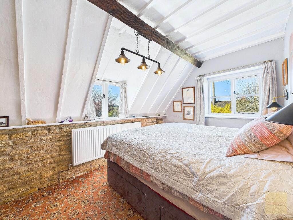 Principal bedroom