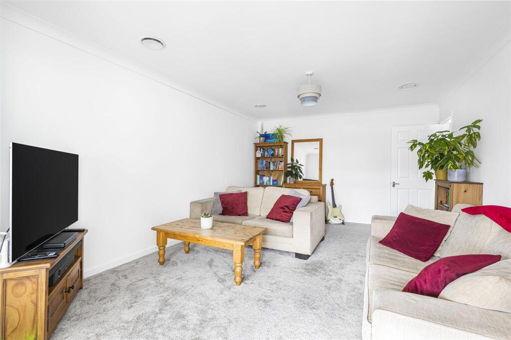 Lounge Dining Room
