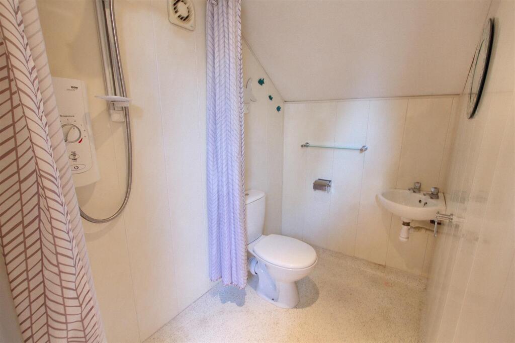 en-suite wetroom