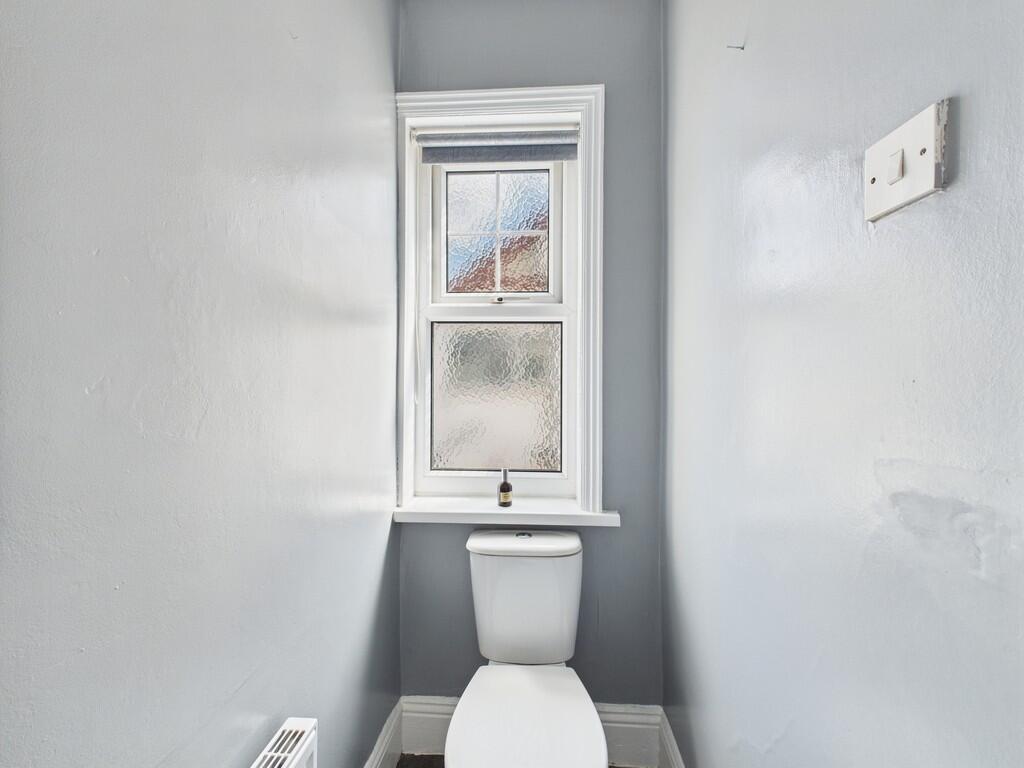 CAM01835G0-PR0242...