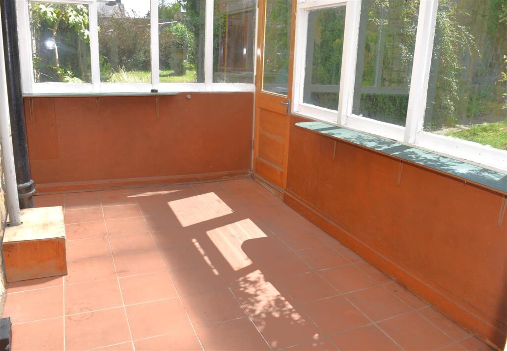 SUN ROOM