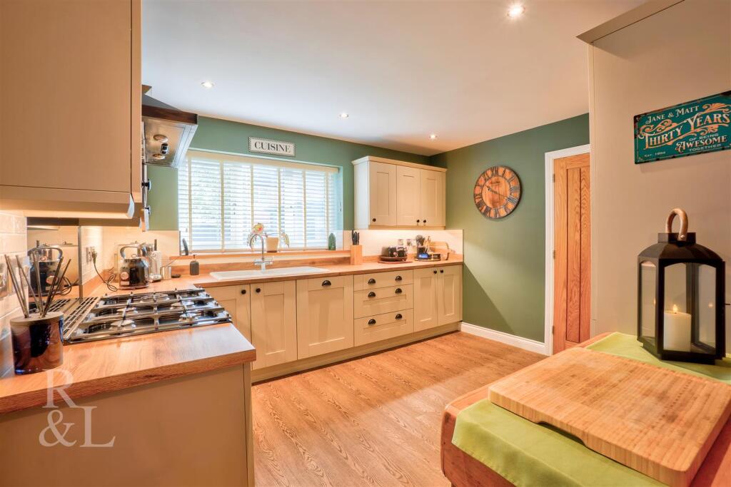 20 Ragley Close (7).jpg