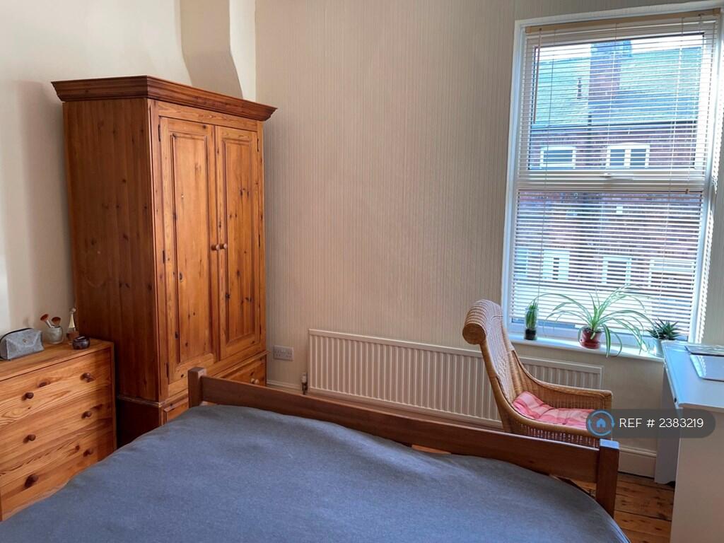Rear Bedroom